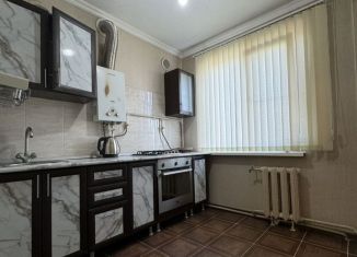 5-ком. квартира на продажу, 48 м2, Армавир, улица Советской Армии, 31