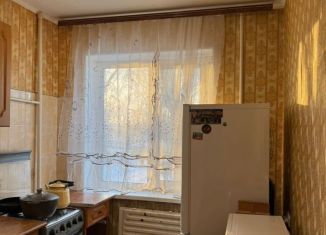 Сдаю 2-комнатную квартиру, 40 м2, Омск, улица Молодова, 8