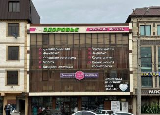 Продажа помещения свободного назначения, 450 м2, Махачкала, проспект Али-Гаджи Акушинского, 228, Кировский внутригородской район