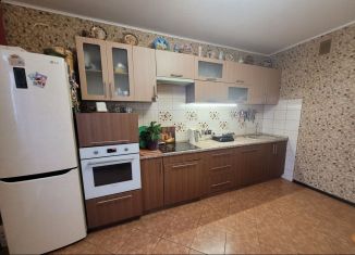 Продам трехкомнатную квартиру, 89 м2, Екатеринбург, Техническая улица, 158, метро Уральская