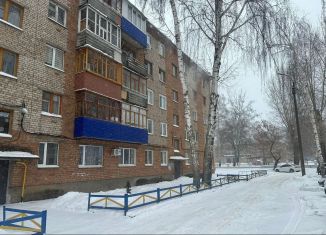 Продается 1-ком. квартира, 30 м2, Салават, улица Калинина, 68