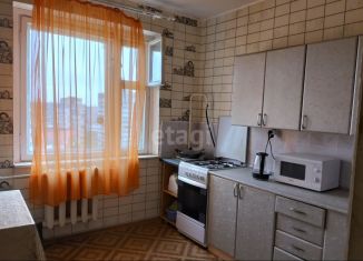 Продаю четырехкомнатную квартиру, 86 м2, Смоленск, улица Рыленкова, 59