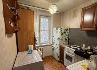 Сдам в аренду 1-комнатную квартиру, 33 м2, Москва, Перекопская улица, 17к1, метро Каховская