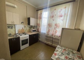 Продажа 2-комнатной квартиры, 37 м2, Крымск, улица Свердлова, 15