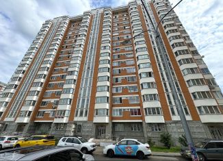 Продам трехкомнатную квартиру, 62.1 м2, деревня Брёхово, микрорайон Школьный, к14