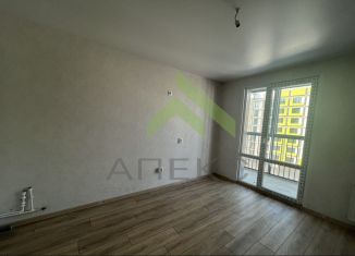 Продам 3-ком. квартиру, 85 м2, село Ямное, улица Генерала Черткова, 1