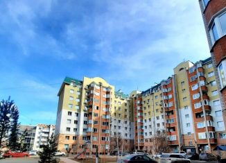 Продажа 3-ком. квартиры, 75 м2, Абакан, улица Торосова, 21