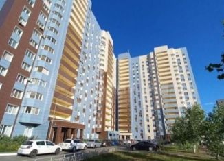 Продается 1-комнатная квартира, 42 м2, Казань, улица Айрата Арсланова, 8