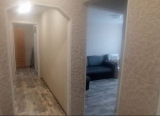 Сдача в аренду 2-ком. квартиры, 45 м2, Глазов, улица Ленина, 9А