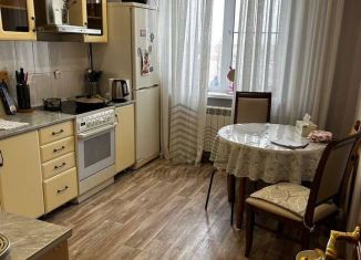 Продам 3-комнатную квартиру, 63 м2, Старый Оскол, микрорайон Будённого, 9