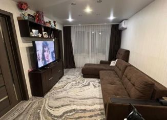 4-ком. квартира в аренду, 60 м2, Красноярск, улица Воронова, 9А