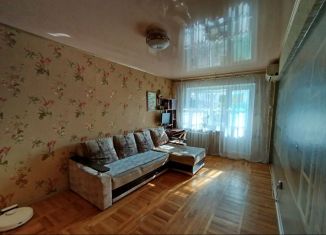 Продается 2-ком. квартира, 53 м2, Армавир, улица Маркова, 309