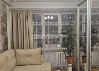 Продам 3-комнатную квартиру, 55 м2, Инкерман, улица Менжинского, 18