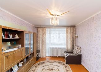 Продажа 3-комнатной квартиры, 50 м2, Тюмень, Ялуторовская улица, 14