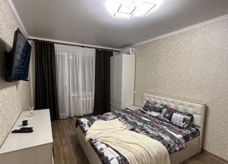 Продам 1-ком. квартиру, 37 м2, Симферополь, улица Куйбышева, 31