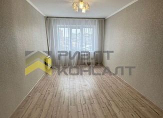 Продам 1-ком. квартиру, 30 м2, Омск, улица Арнольда Нейбута, 64, Центральный округ