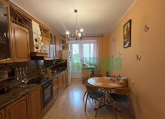 Продаю трехкомнатную квартиру, 105 м2, Забайкальский край, улица Матвеева, 33