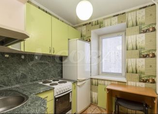 Продам 1-ком. квартиру, 29 м2, Тюменская область, улица Ватутина, 16