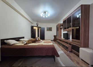 Сдаю 1-ком. квартиру, 50 м2, Обнинск, проспект Маркса