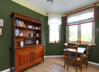 Продам 2-ком. квартиру, 64 м2, поселок Невское, Орудийная улица, 100А