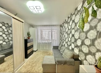 Продаю 2-ком. квартиру, 48 м2, Казань, улица Седова, 3