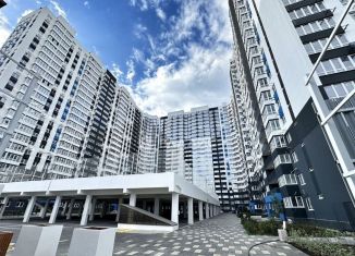 Продаю машиноместо, 14 м2, Новороссийск, улица Куникова, 47Г