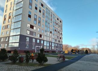 Продам двухкомнатную квартиру, 51.6 м2, Калининград