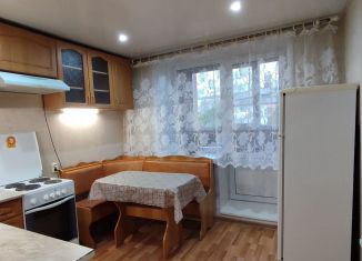 Сдаю 1-ком. квартиру, 40 м2, Бердск, улица Попова, 33