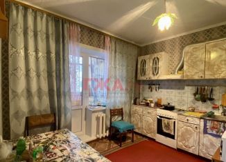 Продам 3-ком. квартиру, 68.6 м2, Нерюнгри, улица Карла Маркса, 3/4