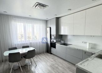 Продается трехкомнатная квартира, 85 м2, Тюмень, улица Дмитрия Менделеева, 2к2, Восточный округ