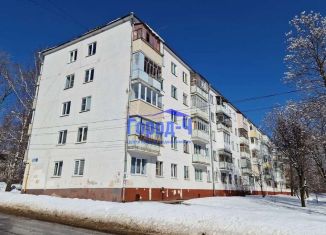 Продажа 3-комнатной квартиры, 55.9 м2, Чувашия, улица Пирогова, 8к1