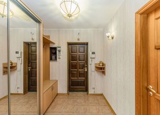 Продается многокомнатная квартира, 160.8 м2, Челябинск, Набережная улица, 9