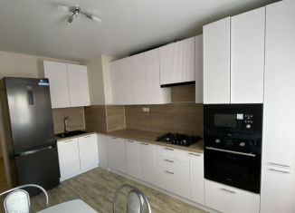 Сдаю в аренду 2-ком. квартиру, 58.8 м2, деревня Куюки, улица 21-й Квартал, 6