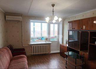 Продам 3-ком. квартиру, 63 м2, Казань, проспект Победы, 19