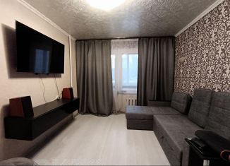 Продам трехкомнатную квартиру, 59.8 м2, рабочий посёлок Кадуй, Весенняя улица, 2