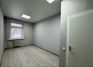 Аренда офиса, 13.5 м2, Киров, улица Красина, 5к1