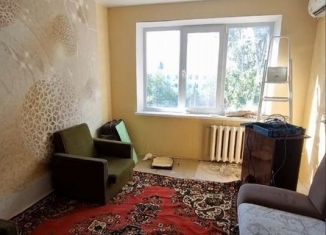 Продаю 2-ком. квартиру, 47 м2, Керчь, улица Сергея Борзенко, 25