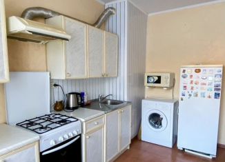 Продам 3-ком. квартиру, 64 м2, Саратовская область, Песочная улица, 4