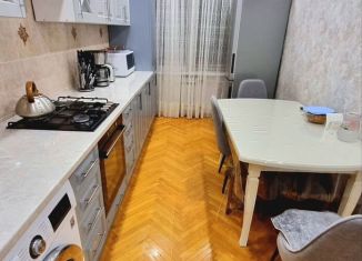 Продам трехкомнатную квартиру, 80 м2, Владикавказ, Кырджалийская улица, 27, 34-й микрорайон