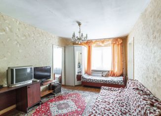 Сдается трехкомнатная квартира, 49 м2, Омск, 6-й Кирпичный завод, 8