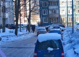 Сдача в аренду 3-комнатной квартиры, 80 м2, Санкт-Петербург, улица Сикейроса, 13, метро Озерки