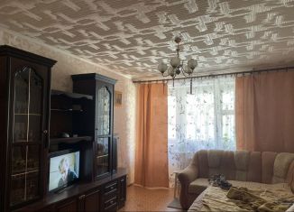 3-комнатная квартира на продажу, 60.8 м2, Алексин, Октябрьская улица, 2