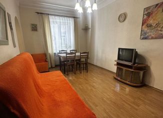 3-ком. квартира в аренду, 60 м2, Ялта, улица К. Маркса, 16