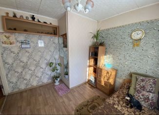 Продам 1-комнатную квартиру, 30 м2, Новгородская область, улица Белова, 14