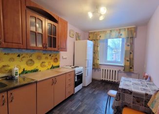 Сдается 2-комнатная квартира, 57 м2, Иркутск, улица Безбокова, 7