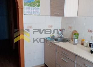 Продам 3-комнатную квартиру, 64 м2, Омск, улица Кирова, 24