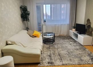 Сдам в аренду 2-ком. квартиру, 70 м2, Приморский край, улица Чкалова, 30