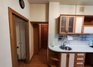 Трехкомнатная квартира на продажу, 79.3 м2, Москва, улица Красина, 7с1, улица Красина