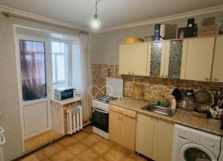 Продажа 1-ком. квартиры, 37 м2, Волгоград, улица Жолудева, 15А