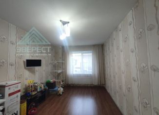 Продается 2-комнатная квартира, 69.2 м2, Абакан, проспект Дружбы Народов, 3Б